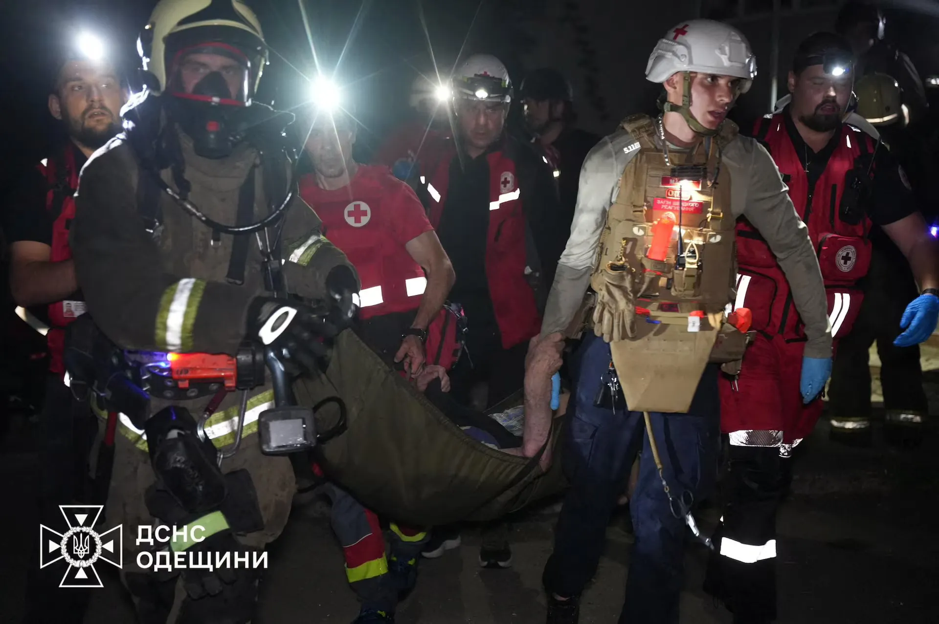 Масована атака дронів на Одесу: один загиблий, шість поранених і масштабні руйнування